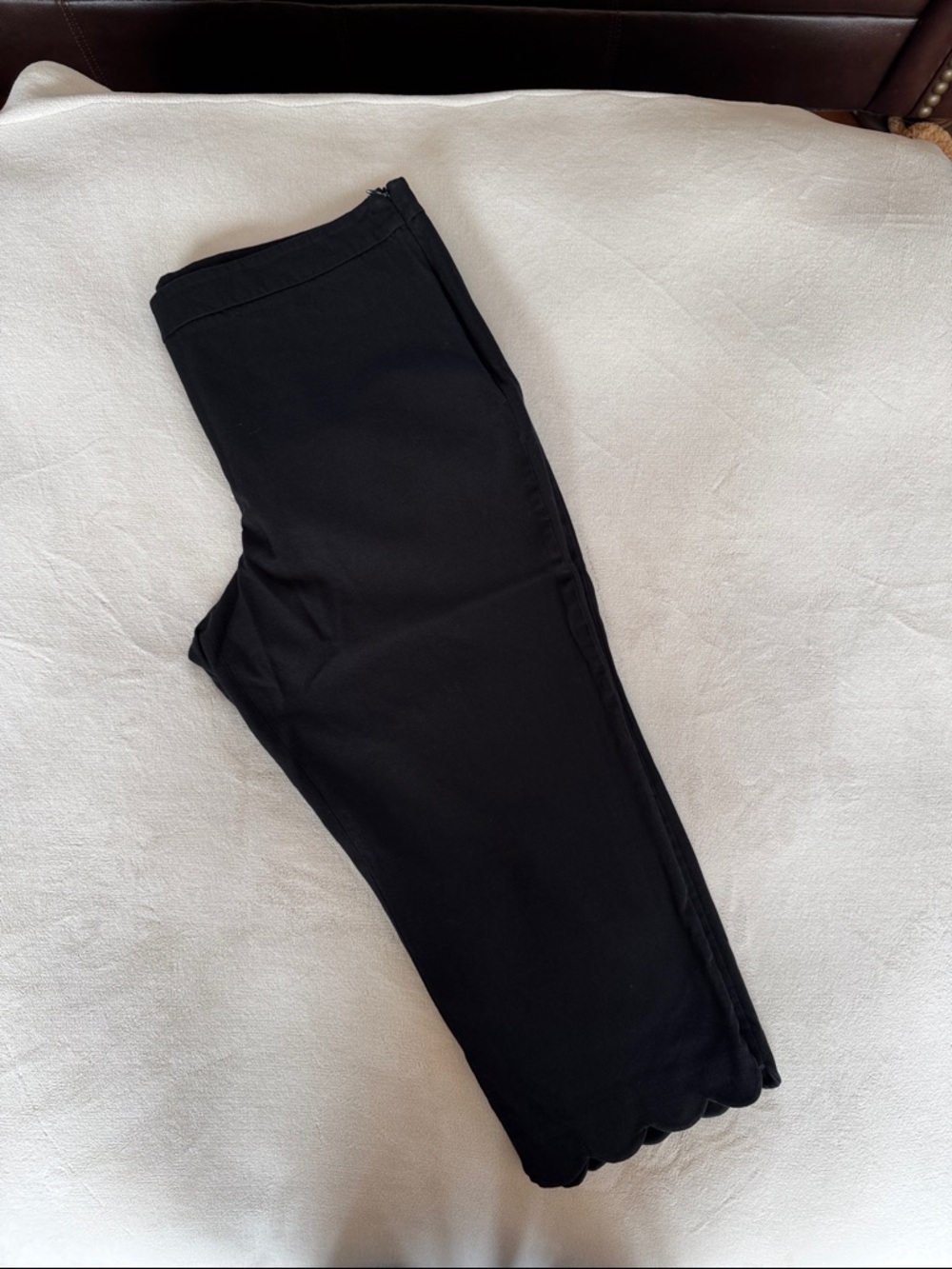 Talbots Black Scallop Hem Chatham Crop Capris